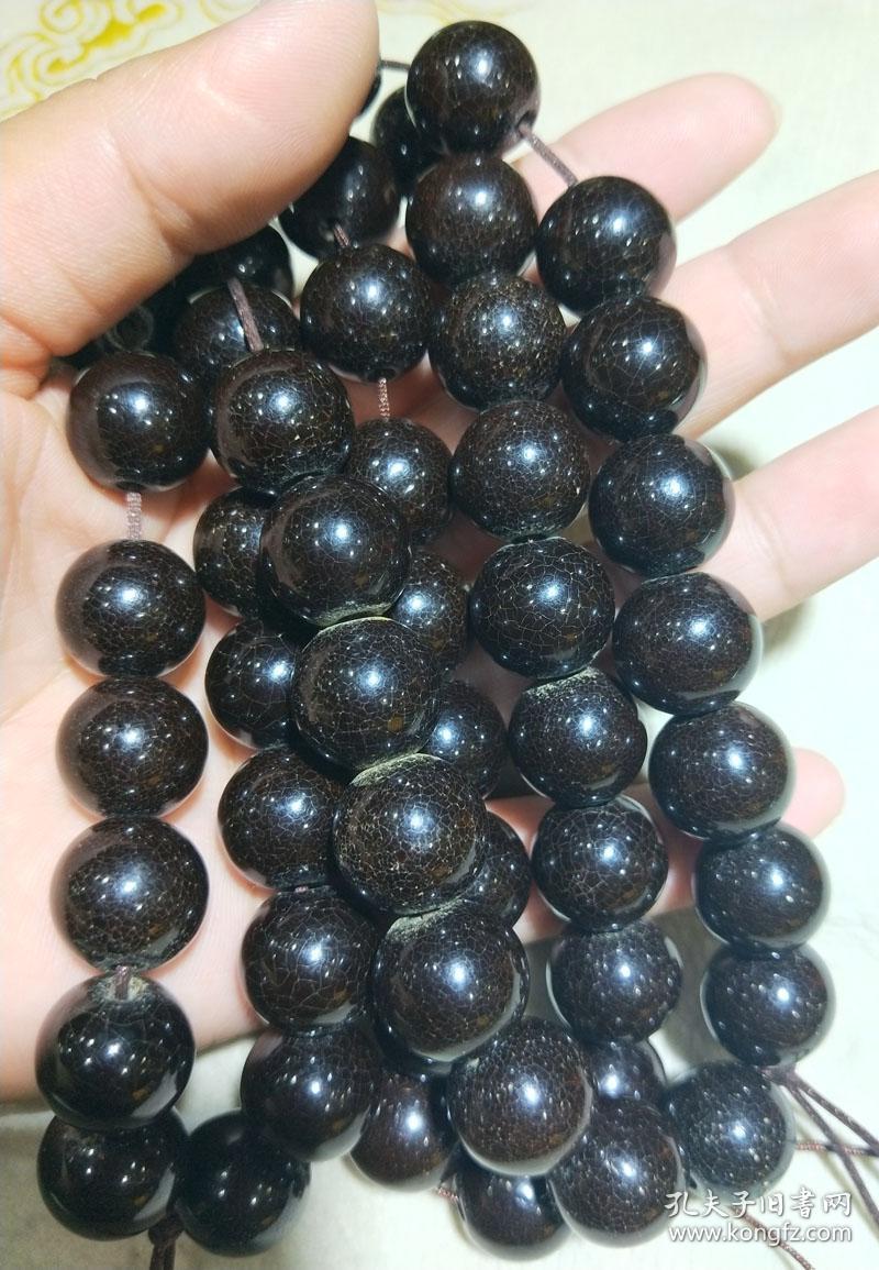 琥珀翳珀18子手串