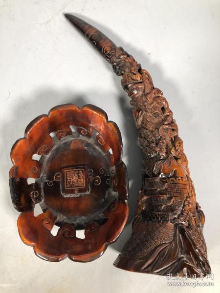 民藏牛角雕刻山水人物故事带牛角底座牛角尖摆件,带底座长20厘米,宽15