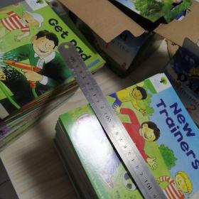 Oxford Reading Tree 1（80册）+ 2（67册）  共计147册合售 外壳比较旧，书如图，实物拍图品相自鉴
