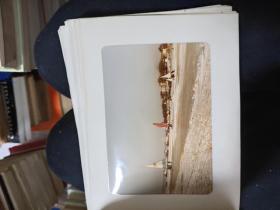 八十年代哈尔滨江边风景照片，彩色照片，百年老江桥照片，满满一册，44张合售，江边雪中漫步，哈尔滨风光无限好，珍贵历史资料，