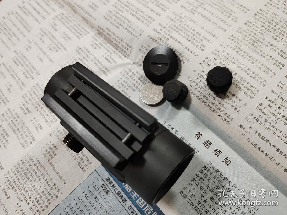 bushnell1x40rd宽窄两用内红点瞄准不带望远功能镜片有个黑点