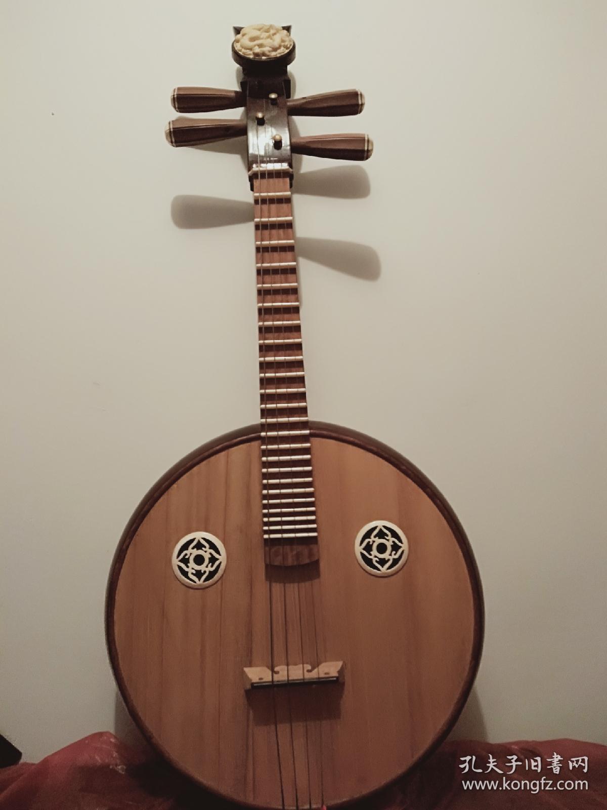 星海中阮一手乐器专业红木清水中阮贴雕工艺专业阮琴,有琴包.