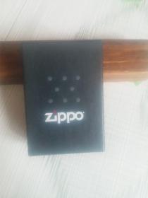 ZIPPO高山鹰铜打火机（全新）