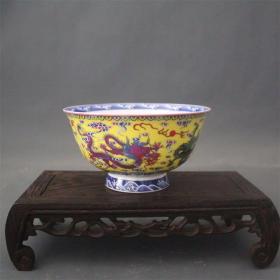 清乾隆黃地粉彩云龍紋碗花紋瓷器古董古玩收藏，