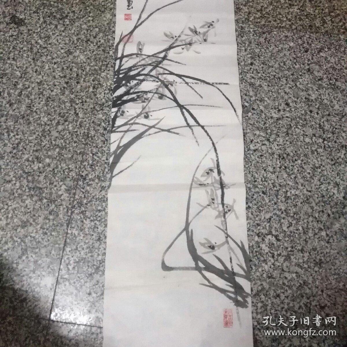 师从著名花鸟画家陈再乾,黄忠耿教授,并得到岭南大师黄独峰和肖朗教授