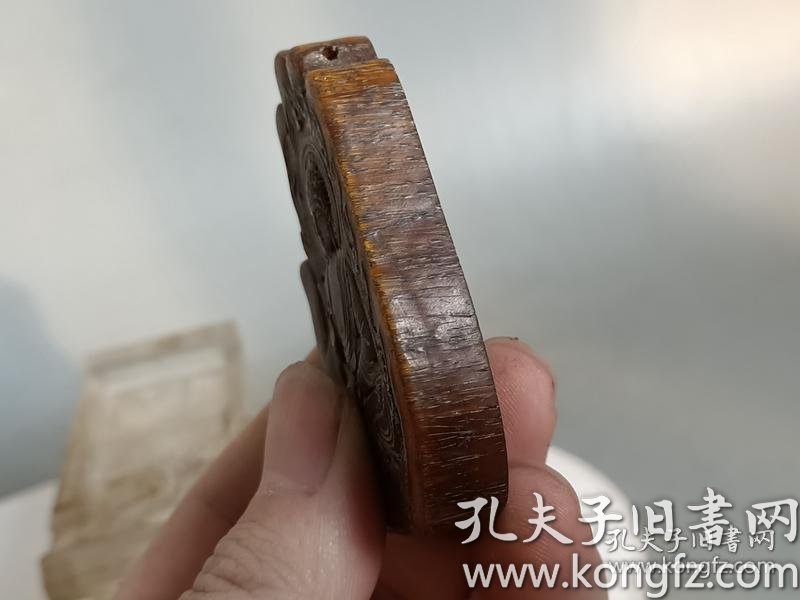 清代老牛角佛像牌子