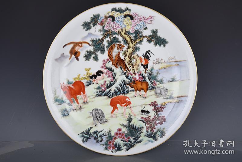 清乾隆唐英督造粉彩十二生肖大盘2