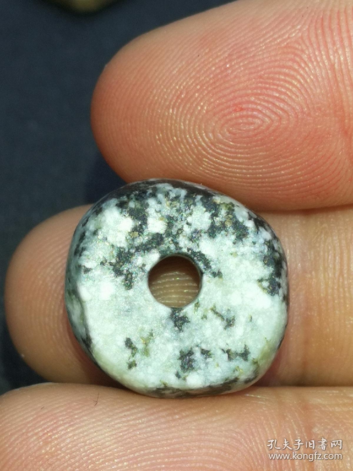 千年地方玉雪花石直径158171mm对孔8mm雪花石是人类最早使用的天然