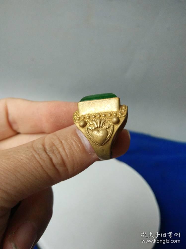清乾隆年制冰种翡翠戒指