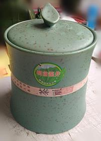 茶葉末釉松石綠-------《龍井茶葉罐》
