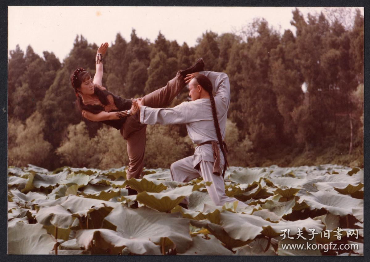 1986年上海电影总公司黑匣喋血记彩色剧照8张一组中国早期的武侠电影