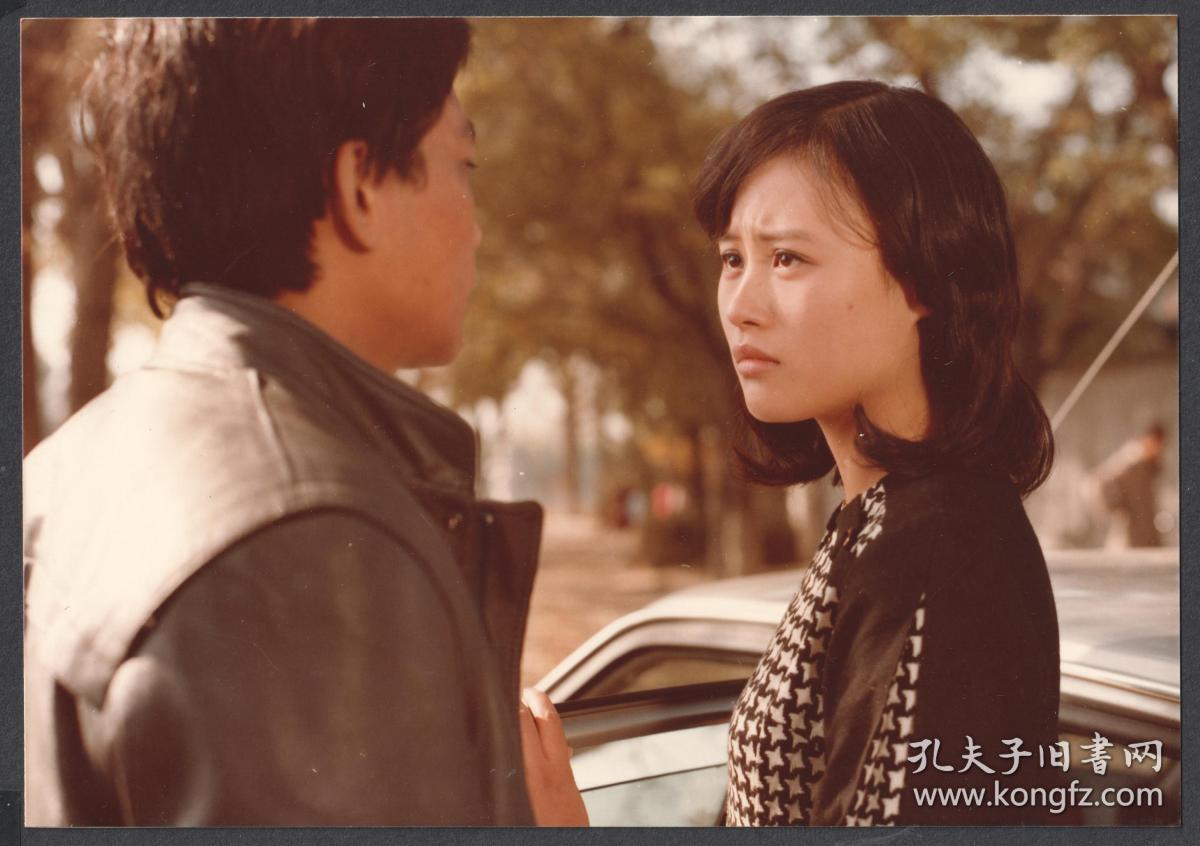 1986年《超国界行动》邬君梅等主演剧照8张,号称中国第一部反恐影片