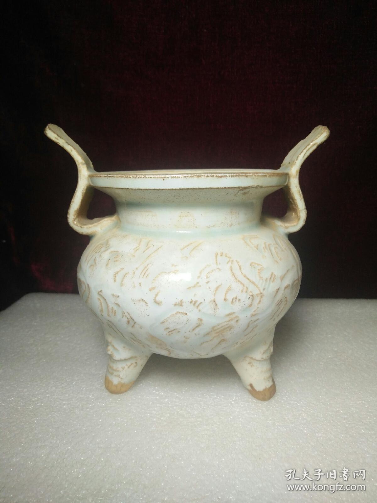 宋代湖田窑影青釉三足香炉