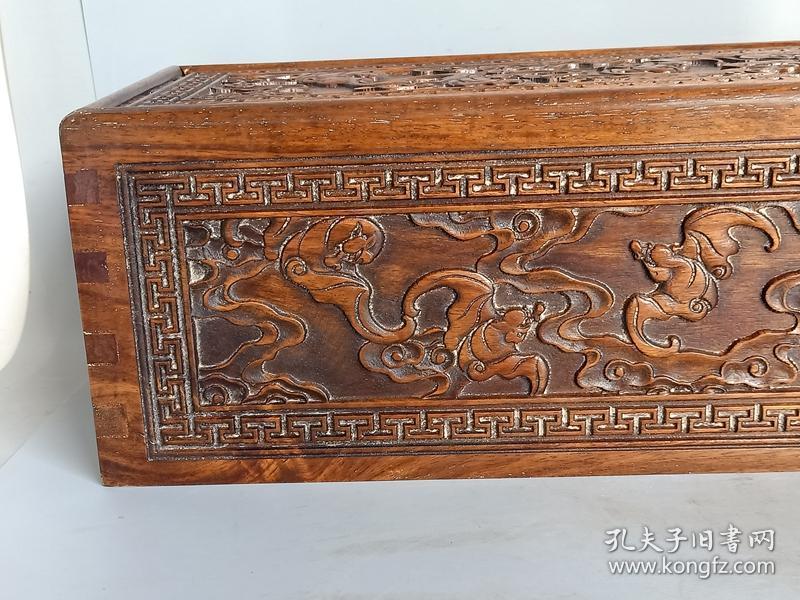 乡下收的清代老黄花梨木龙纹花盒