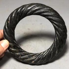 天然铁陨石环,直径110毫米 磁性好.