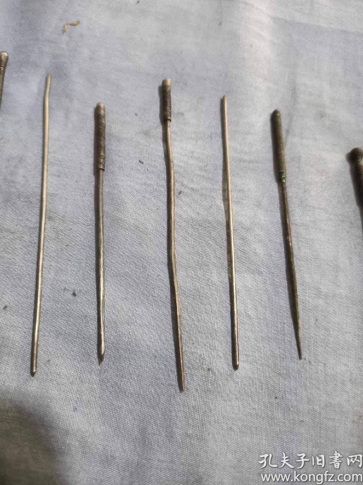 晚清中医银针三棱针中医工具八根一套.