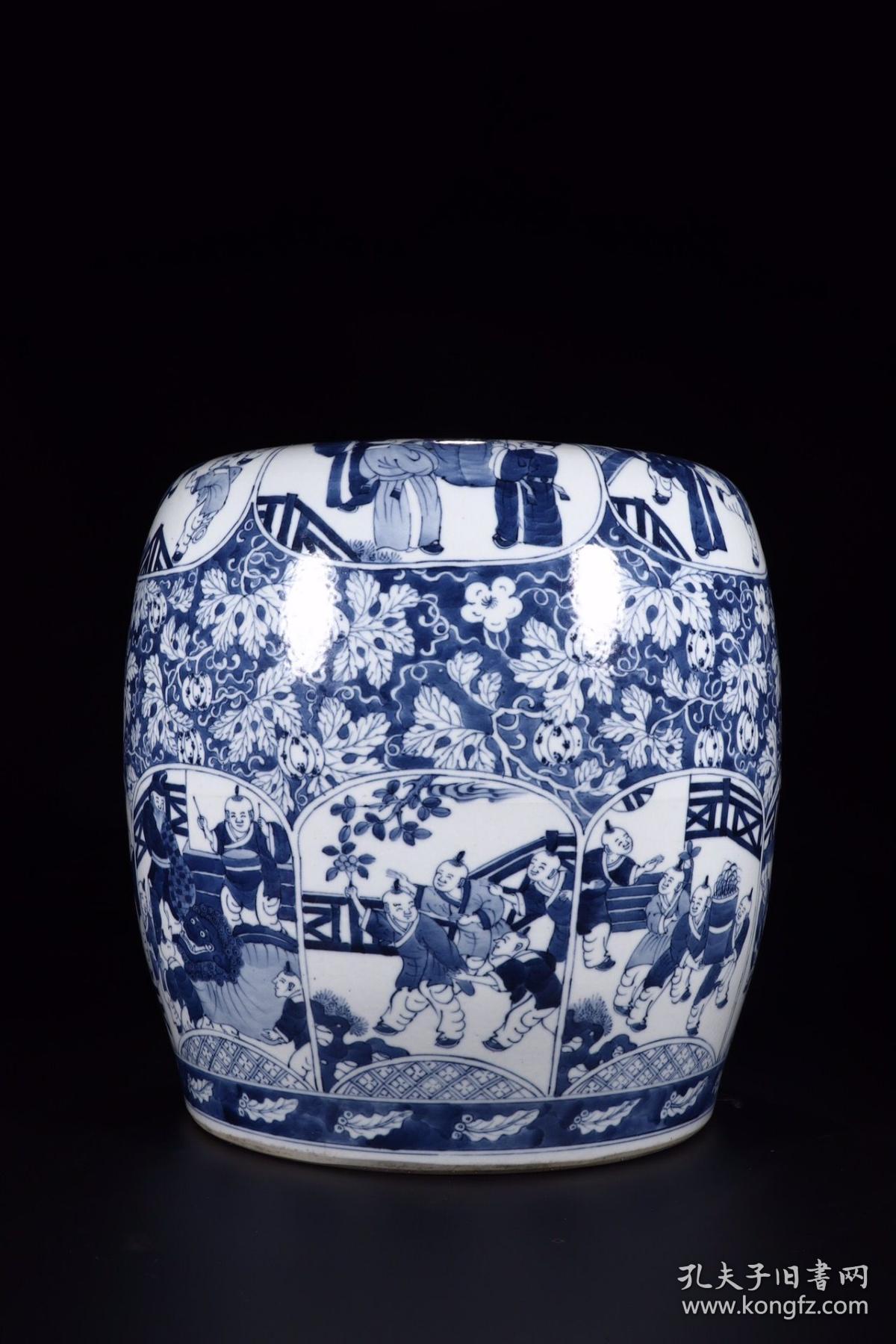 w编号8567 清代:青花百子图鼓凳一对 直径33cm高32cm 此对鼓凳造型