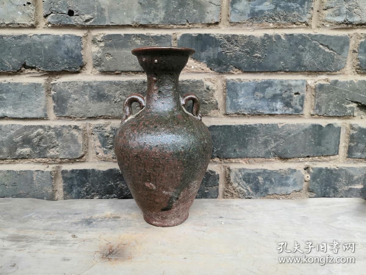 唐土均窑双耳瓶