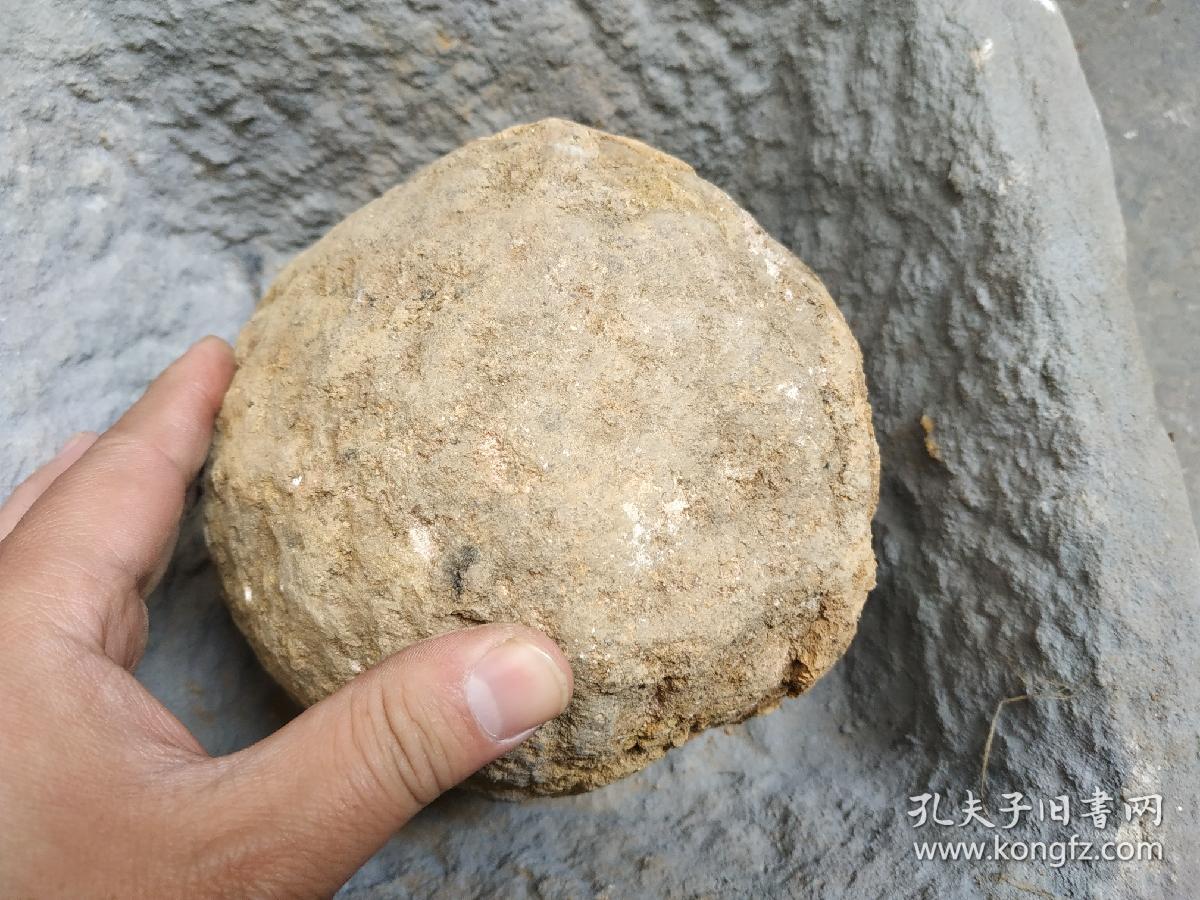 太平天国江西古战场遗存石炮,直径约15厘米.南京博物馆有同类物件.