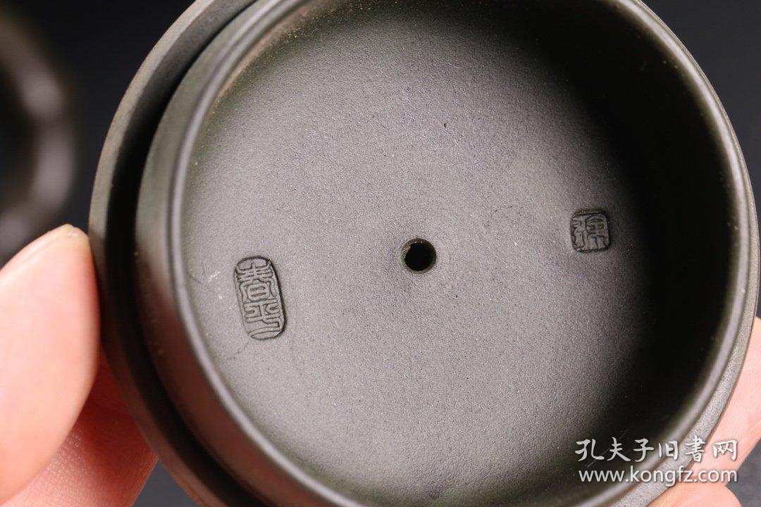 旧藏名家王国圣款竹节纹紫砂壶