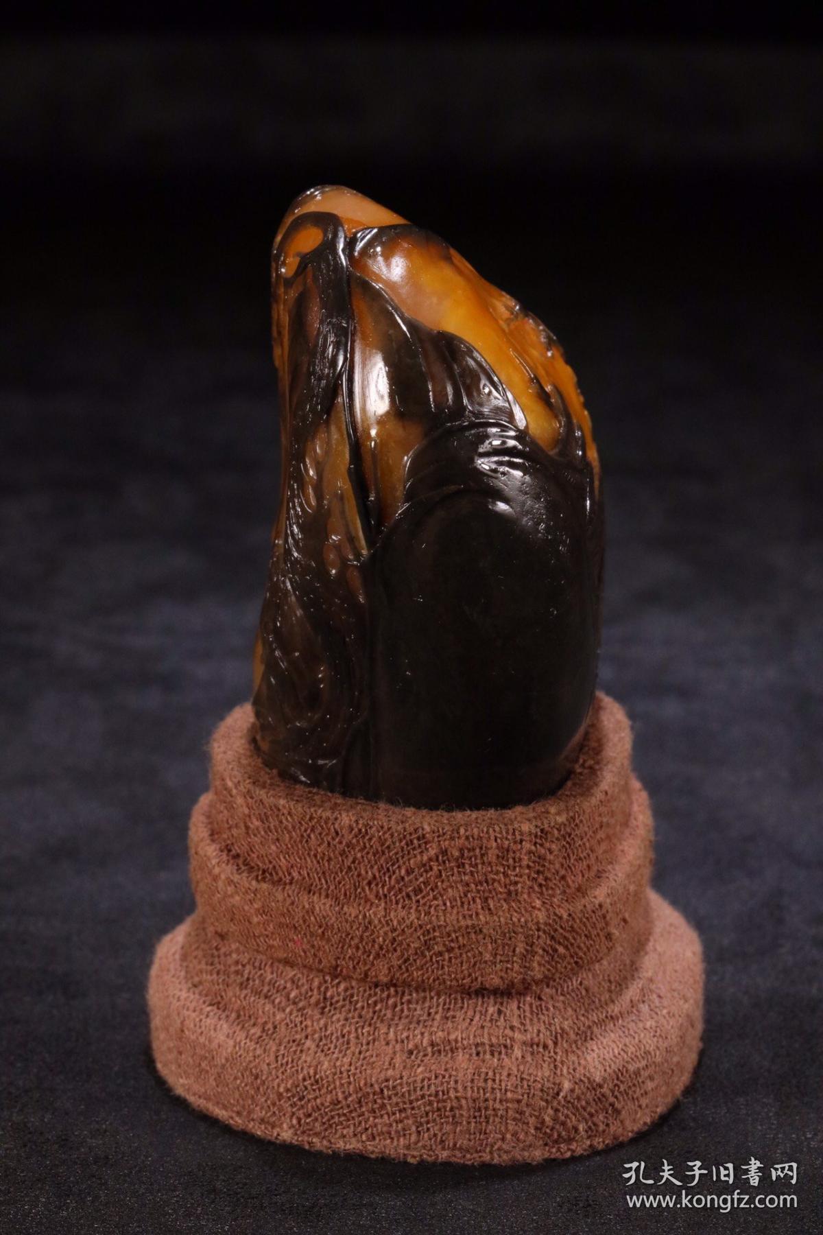 【玩家珍藏 乌鸦皮田黄石"秋山意境"原石摆件】