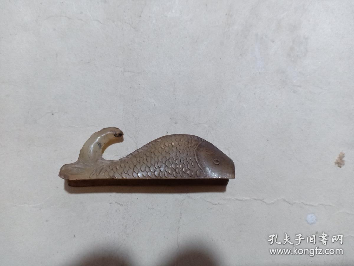 (箱19)建国前后 老京胡二胡弓子鱼形料制配件,4.5*0.8*1.5cm