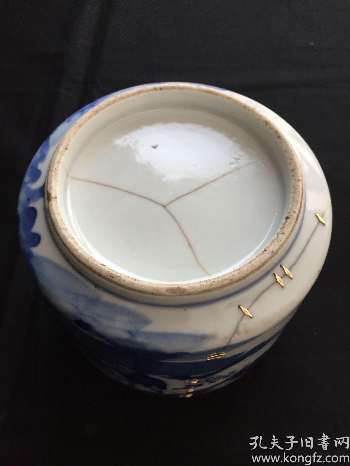 光绪官窑青花瓷一显著特点是仿康,乾青花瓷优质仿品已接近或者达到康