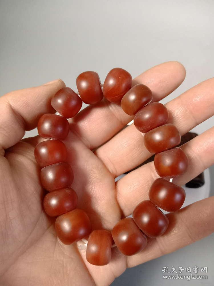 清代传世少见老南红玛瑙珠手串