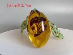 清代老虫珀挂件1