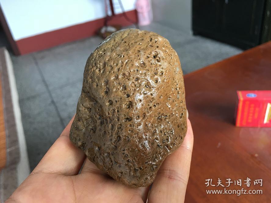 陨石,带气孔的陨石,极为罕见和难得,"土星陨石""带气印"极品陨石,重达