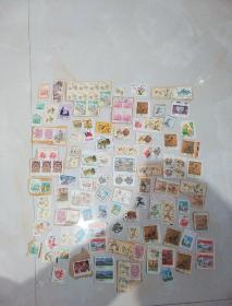 台湾邮票一堆（2组信销票约130枚）