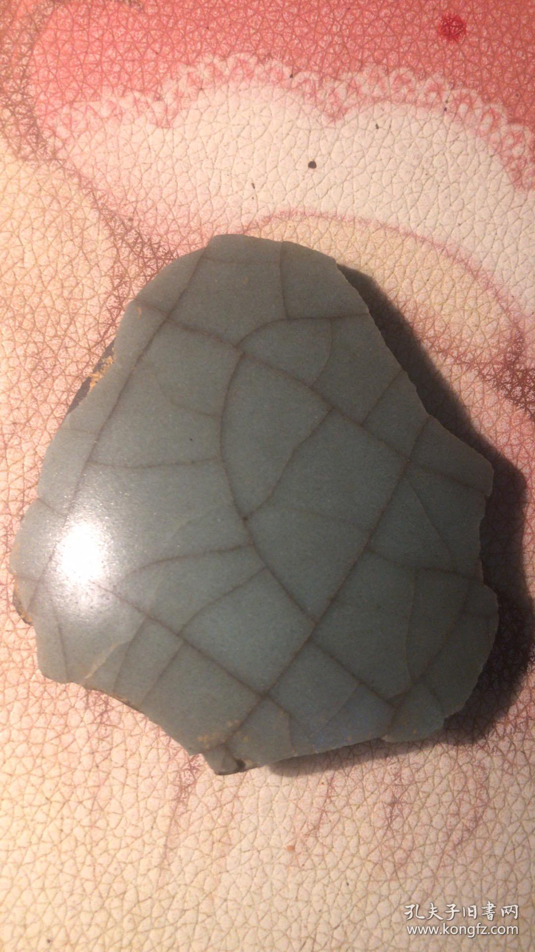 宋官窑瓷片(11)---南宋官窑灰青釉瓷片