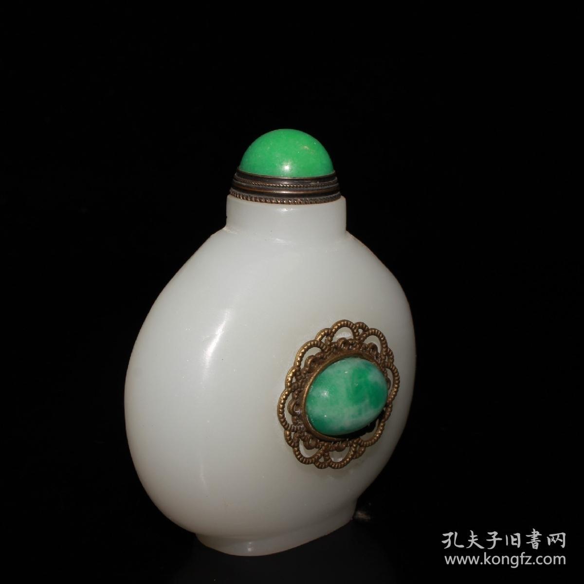 镶嵌翡翠琉璃鼻烟壶摆件 做工精细 品相如图 尺寸:6×4×7.5×134克