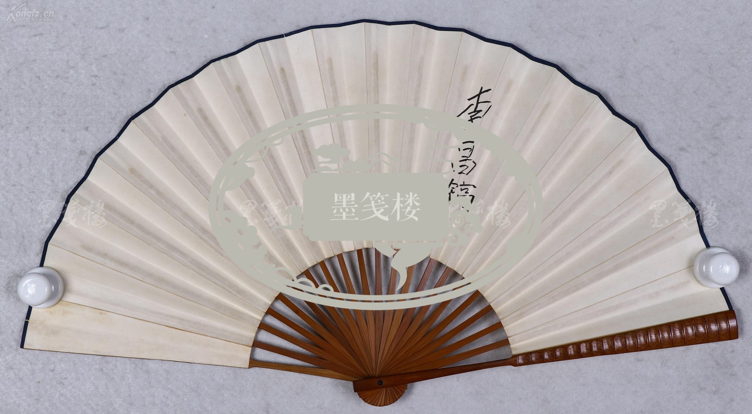 qq个性签名女生繁体霸气_qq女生个性签名霸气_qq霸气个性签名女生